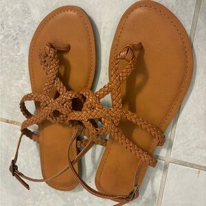 UNIVERSAL THREAD - Brown braided sandals - Size 8